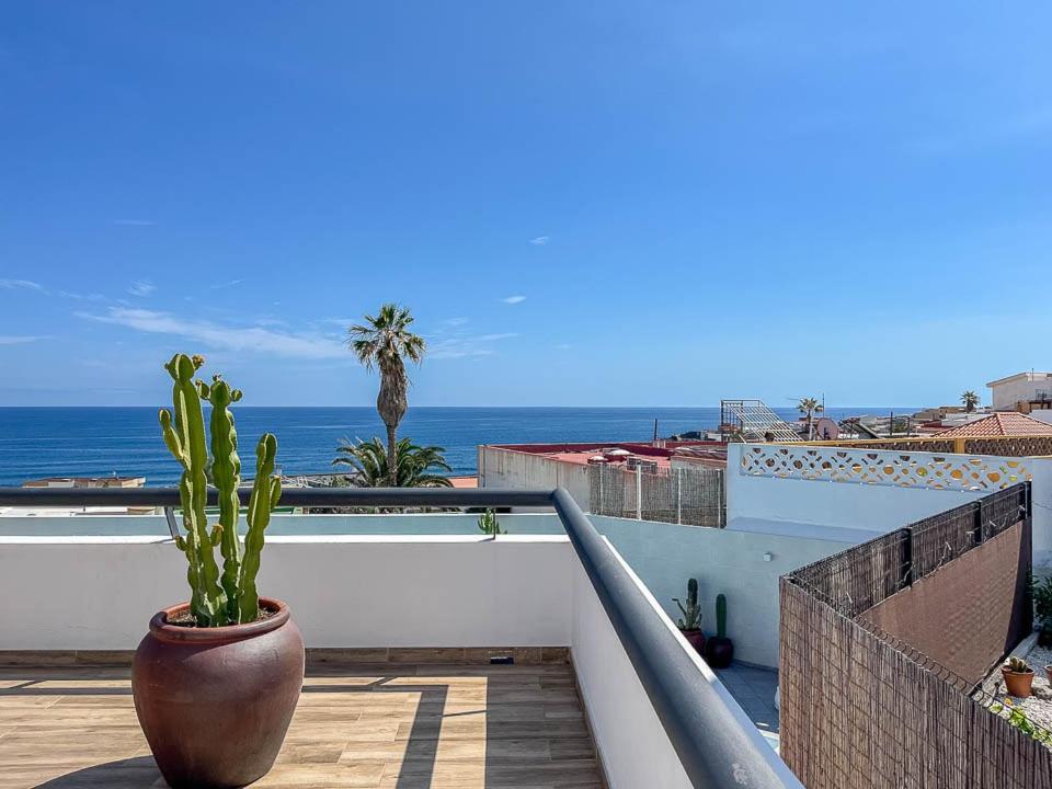 Edem piscina climatizada Playa del Hombre Telde Exterior foto